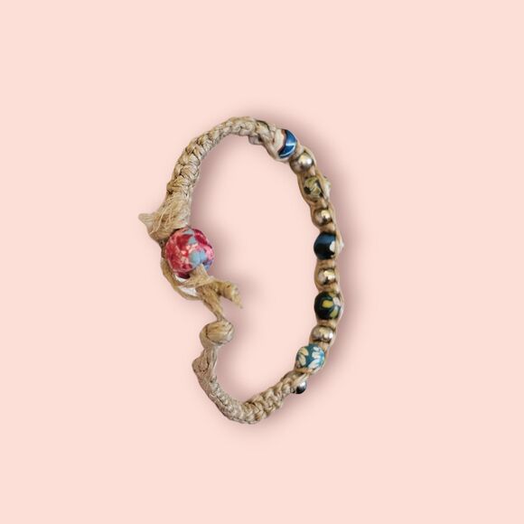 Vintage Macrame Bracelet - Picture 2 of 3